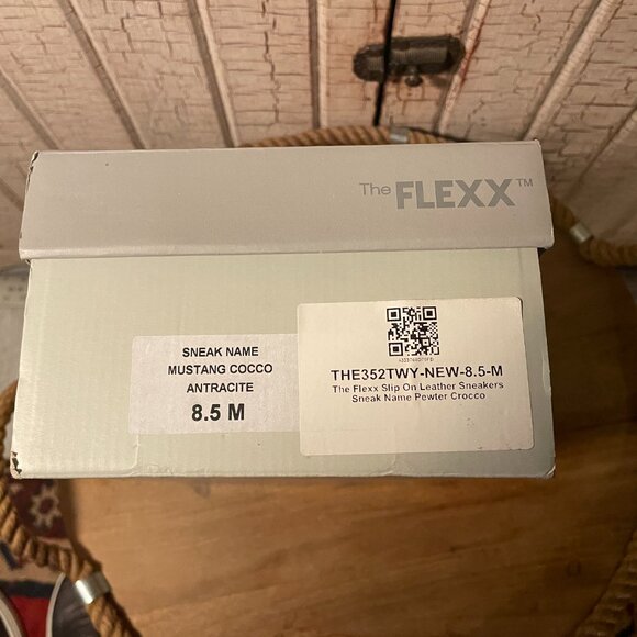 The Flexx Womens Sneak Name Sneaker US 8.5 Leather New in Box - Picture 6 of 6